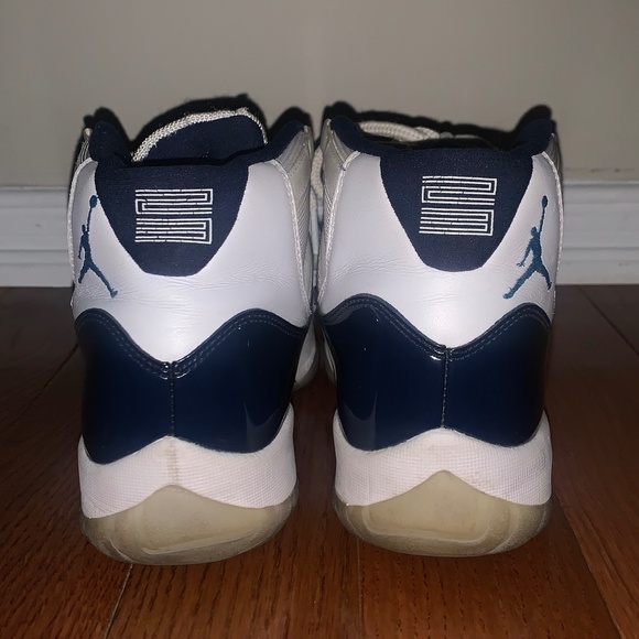Jordan 11 'Win Like 82' - Picture 4 of 9